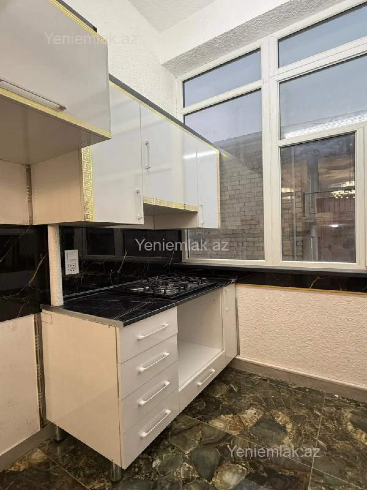 Satılır 2 otaqlı yeni tikili 55 m²