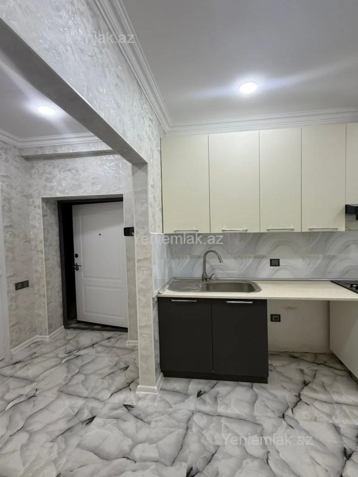 Satılır 2 otaqlı yeni tikili 47 m²