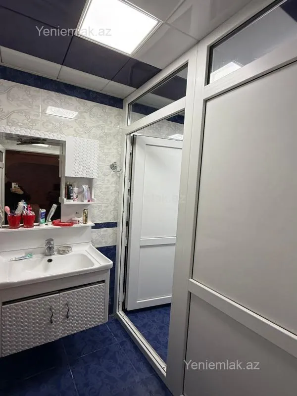 Satılır 3 otaqlı yeni tikili 93 m²