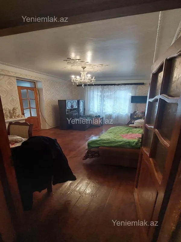 Satılır 3 otaqlı köhnə tikili 65 m²