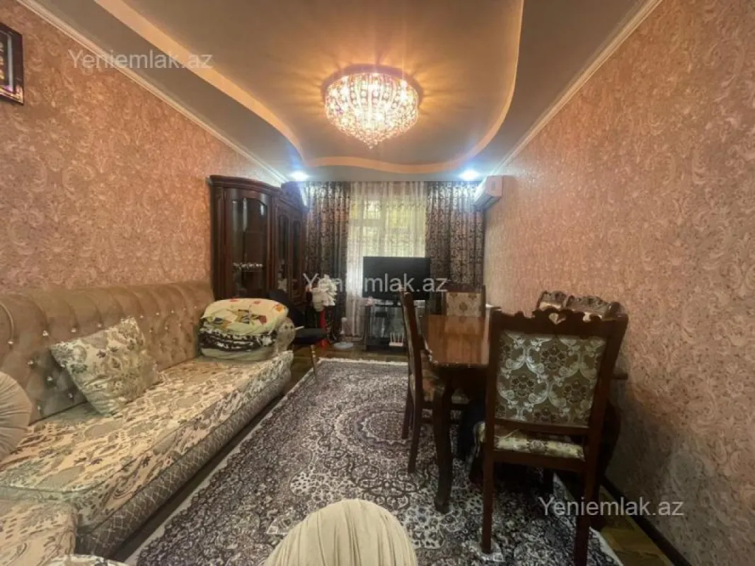 Satılır 3 otaqlı köhnə tikili 72 m²