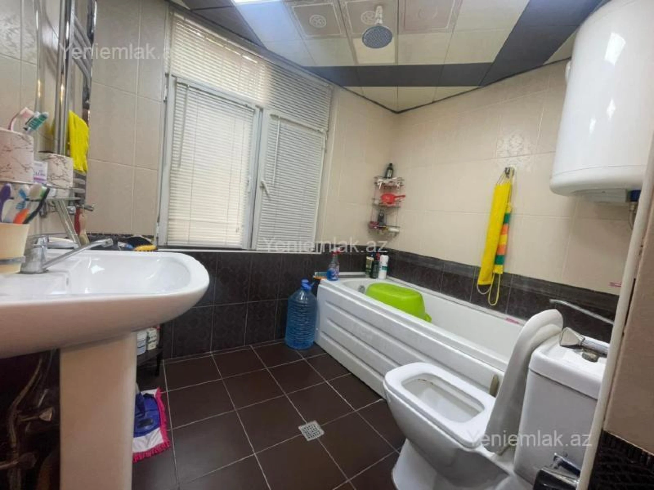 Satılır 3 otaqlı köhnə tikili 72 m²