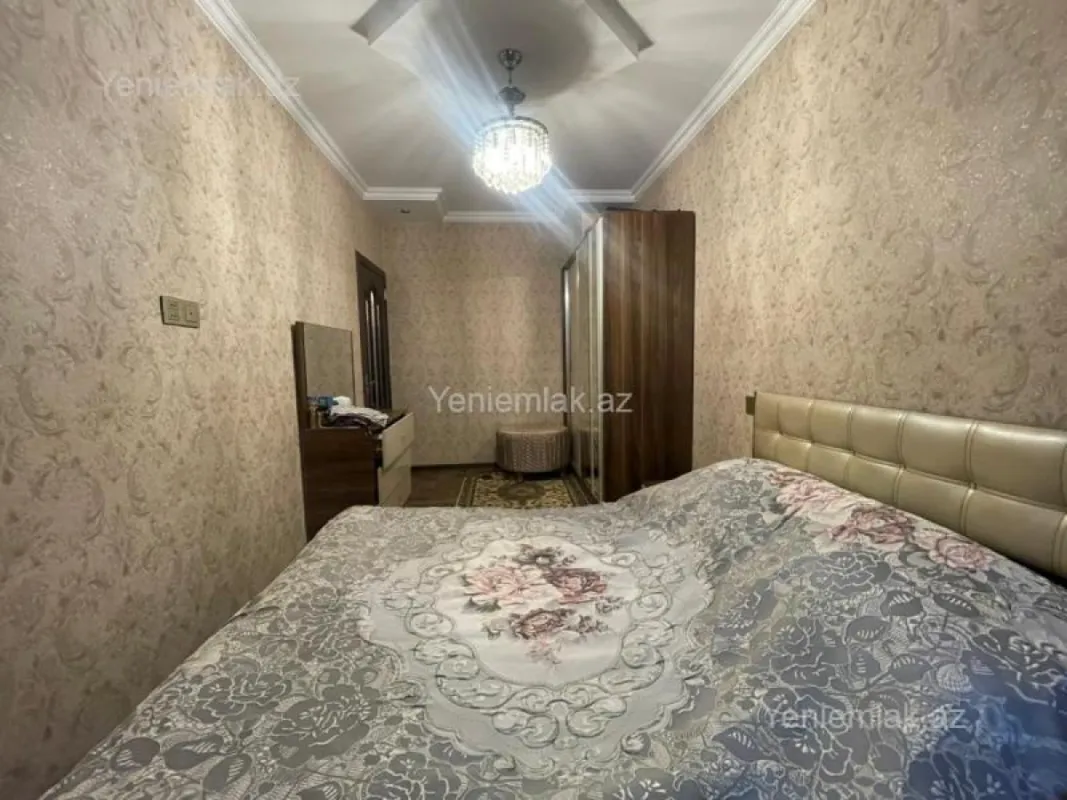 Satılır 3 otaqlı köhnə tikili 72 m²