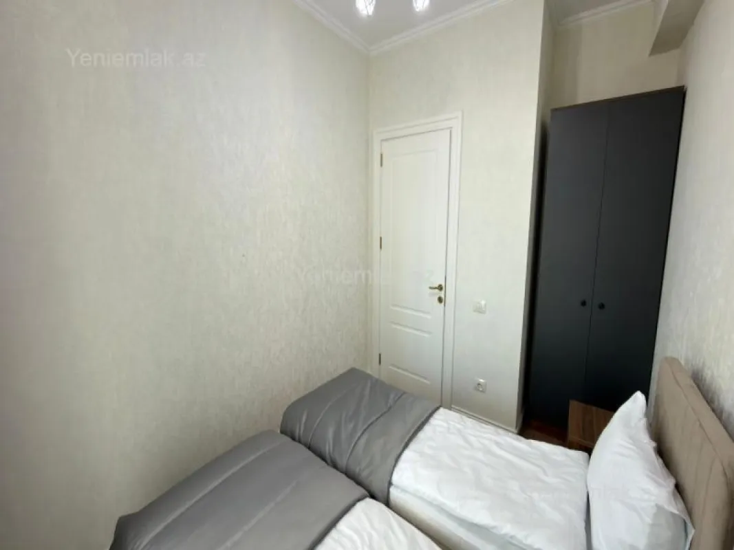 Satılır 3 otaqlı yeni tikili 50 m²