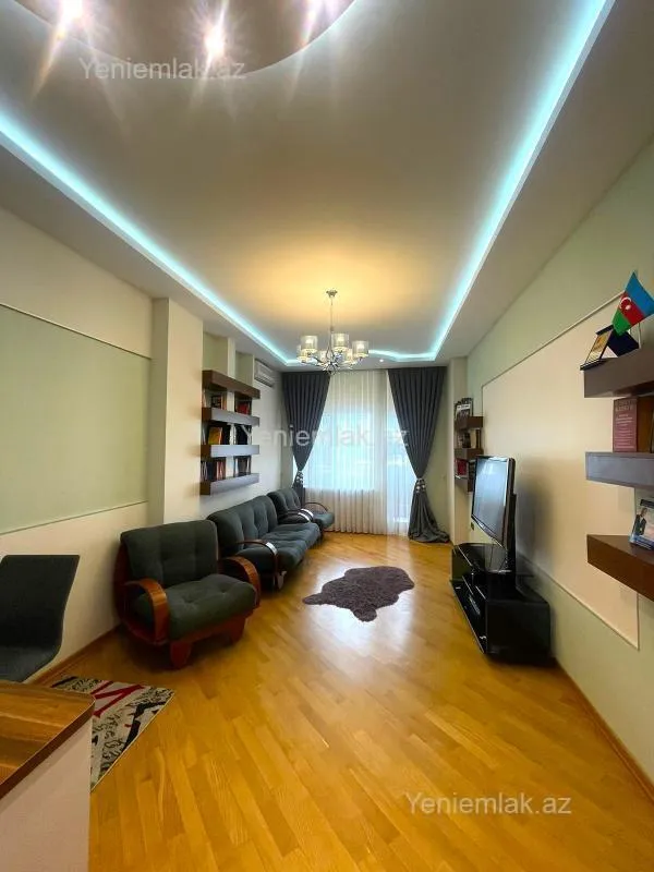 Satılır 3 otaqlı yeni tikili 165 m²