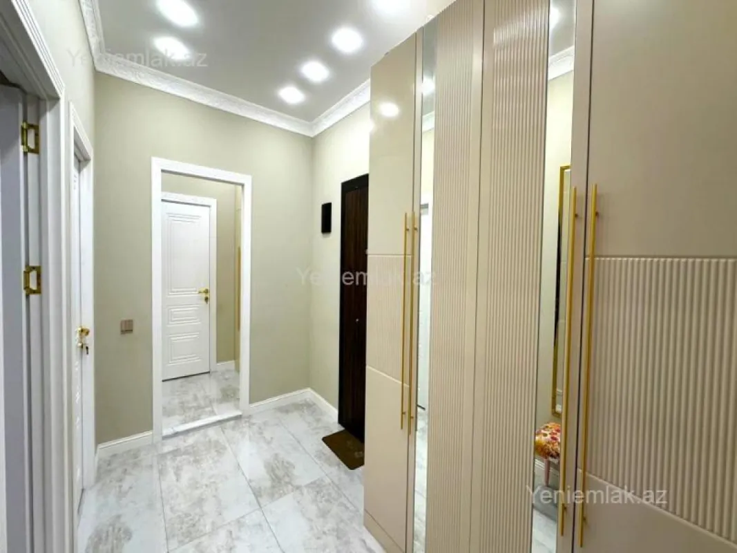 Satılır 2 otaqlı yeni tikili 92 m²
