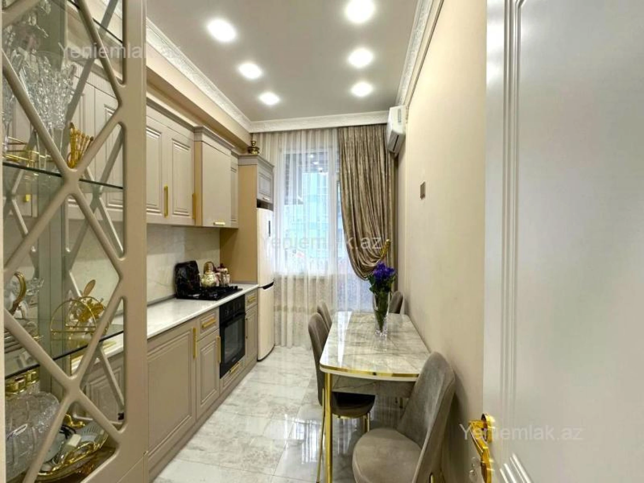 Satılır 2 otaqlı yeni tikili 92 m²
