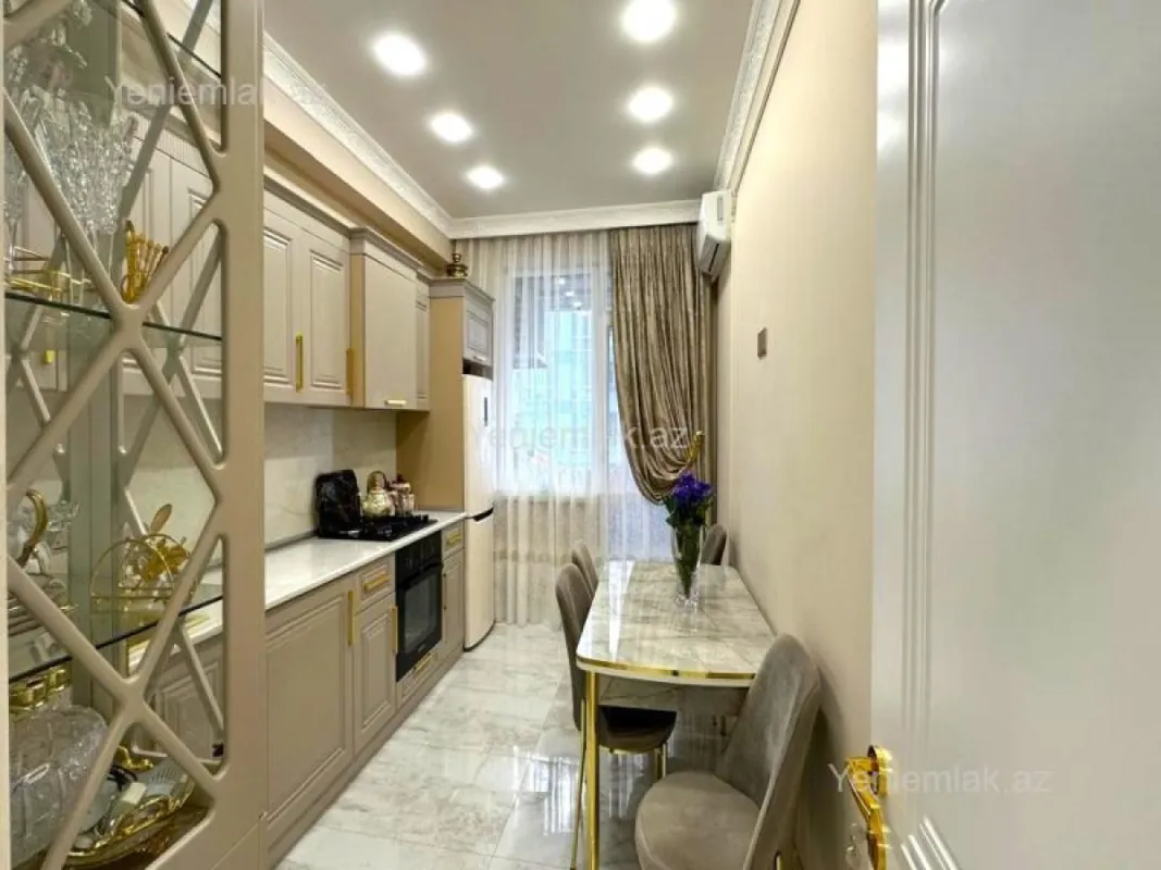 Satılır 2 otaqlı yeni tikili 92 m²