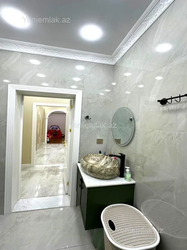 Satılır 2 otaqlı yeni tikili 92 m²