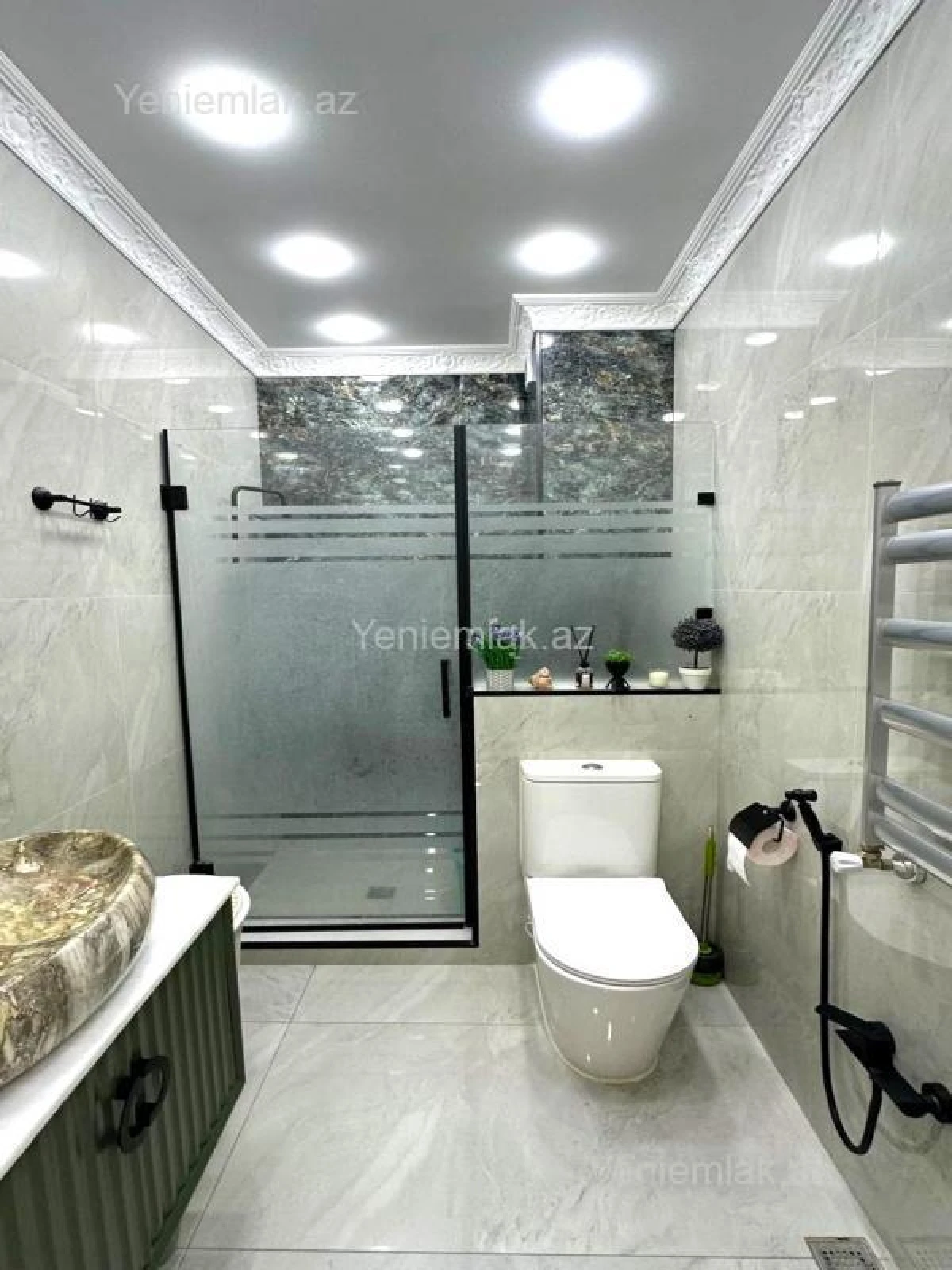 Satılır 2 otaqlı yeni tikili 92 m²