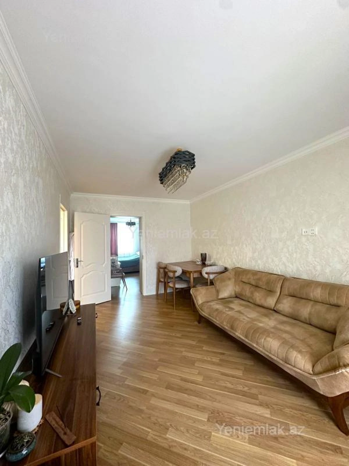Satılır 2 otaqlı köhnə tikili 50 m²