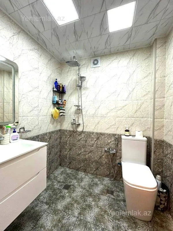 Satılır 2 otaqlı köhnə tikili 50 m²