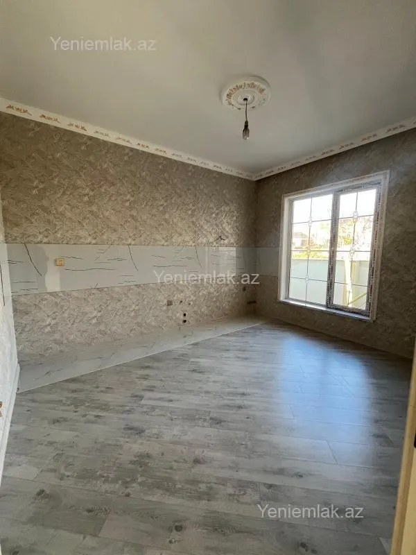 Satılır 4 otaqlı həyət evi 200 m²