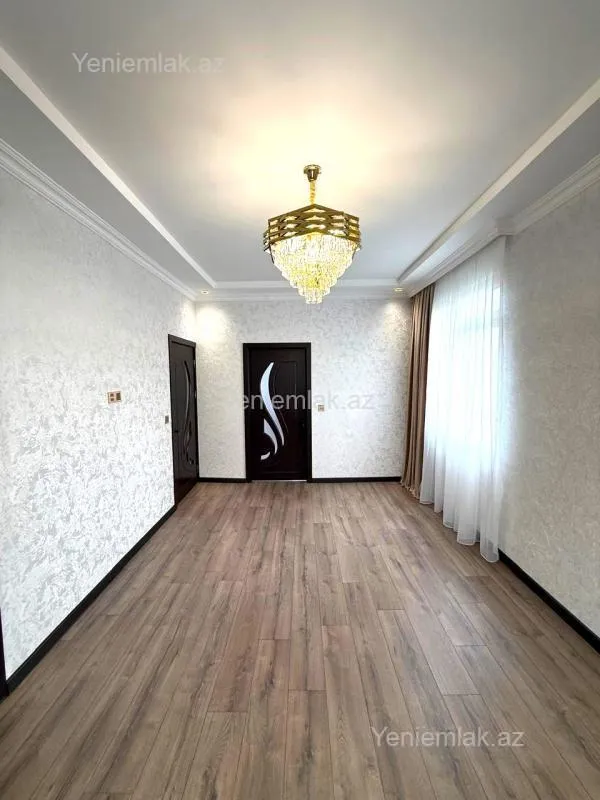 Satılır 2 otaqlı köhnə tikili 60 m²