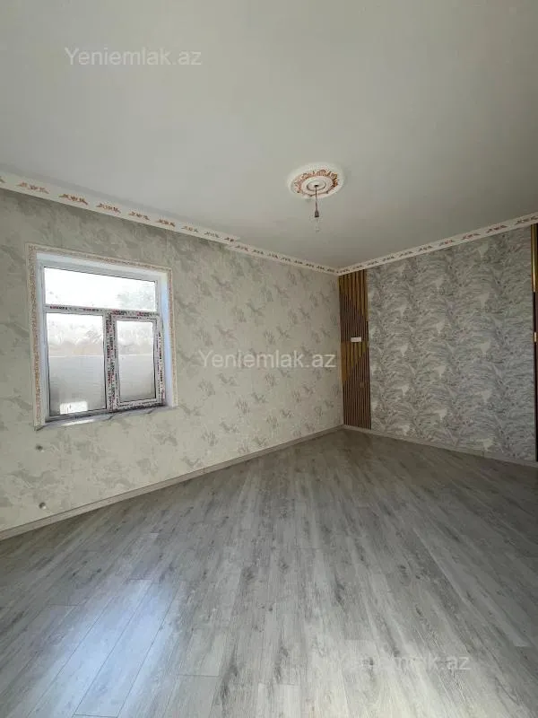 Satılır 4 otaqlı həyət evi 200 m²