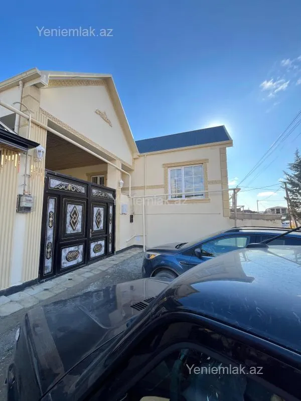 Satılır 4 otaqlı həyət evi 200 m²