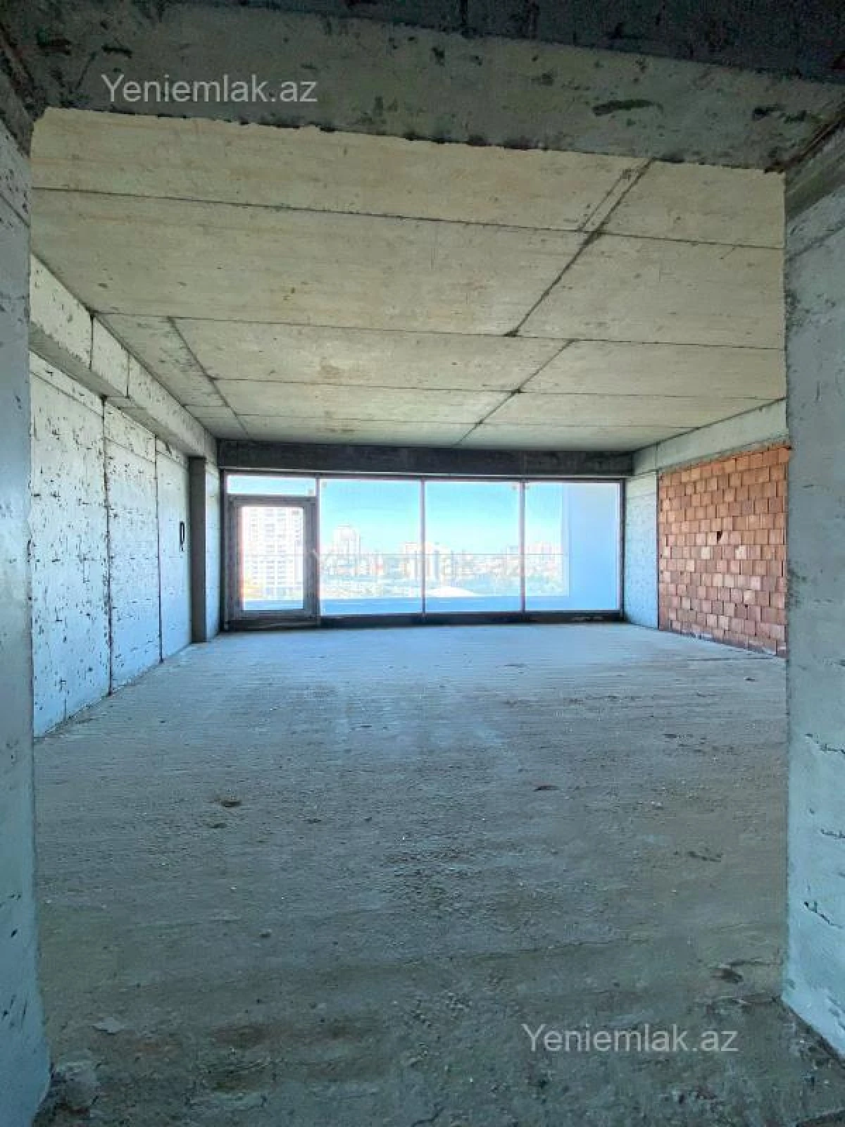 Satılır 4 otaqlı yeni tikili 250 m²