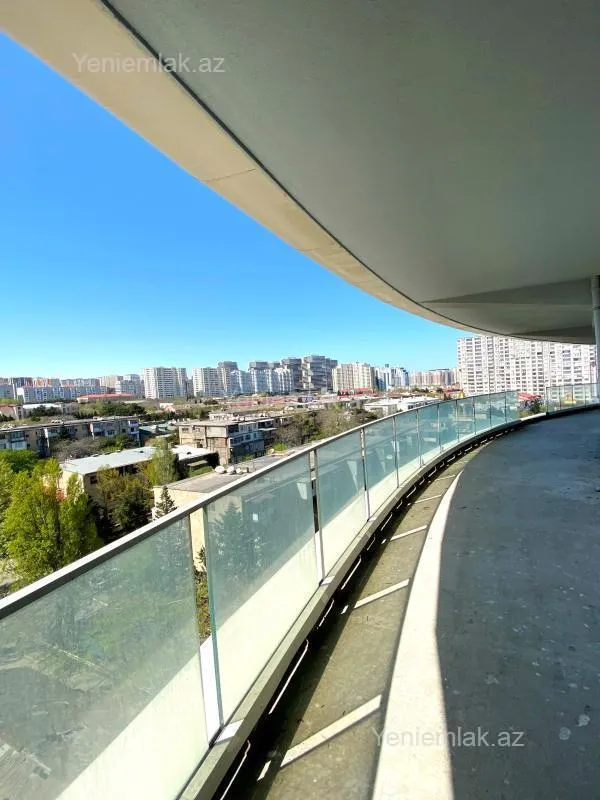 Satılır 4 otaqlı yeni tikili 250 m²
