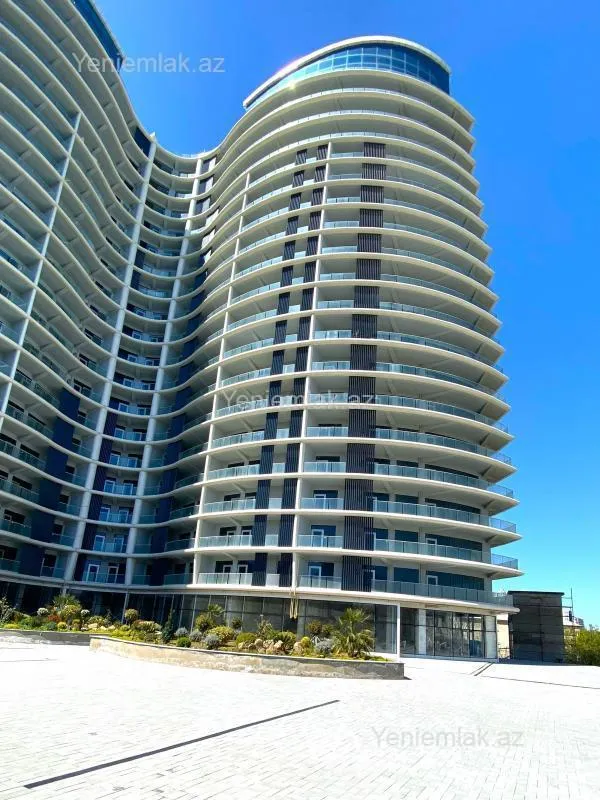 Satılır 4 otaqlı yeni tikili 250 m²