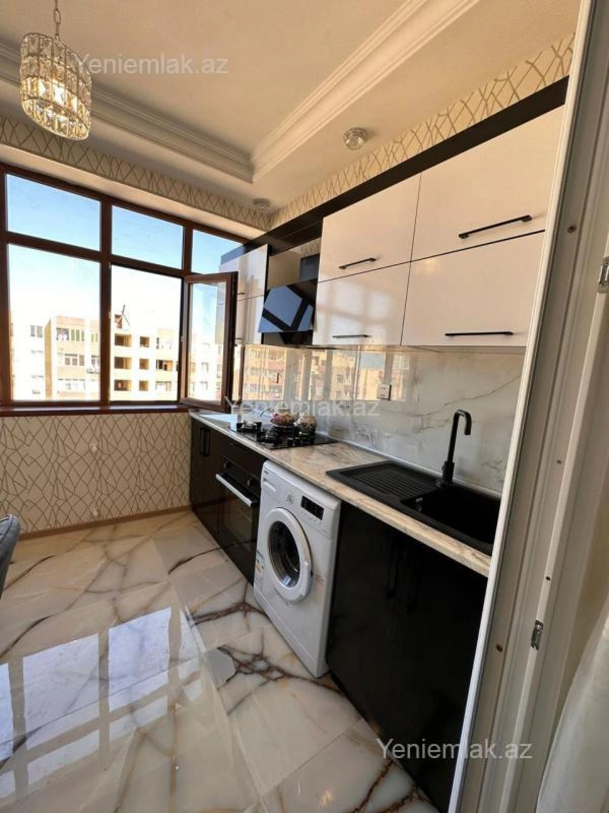 Satılır 3 otaqlı yeni tikili 75 m²