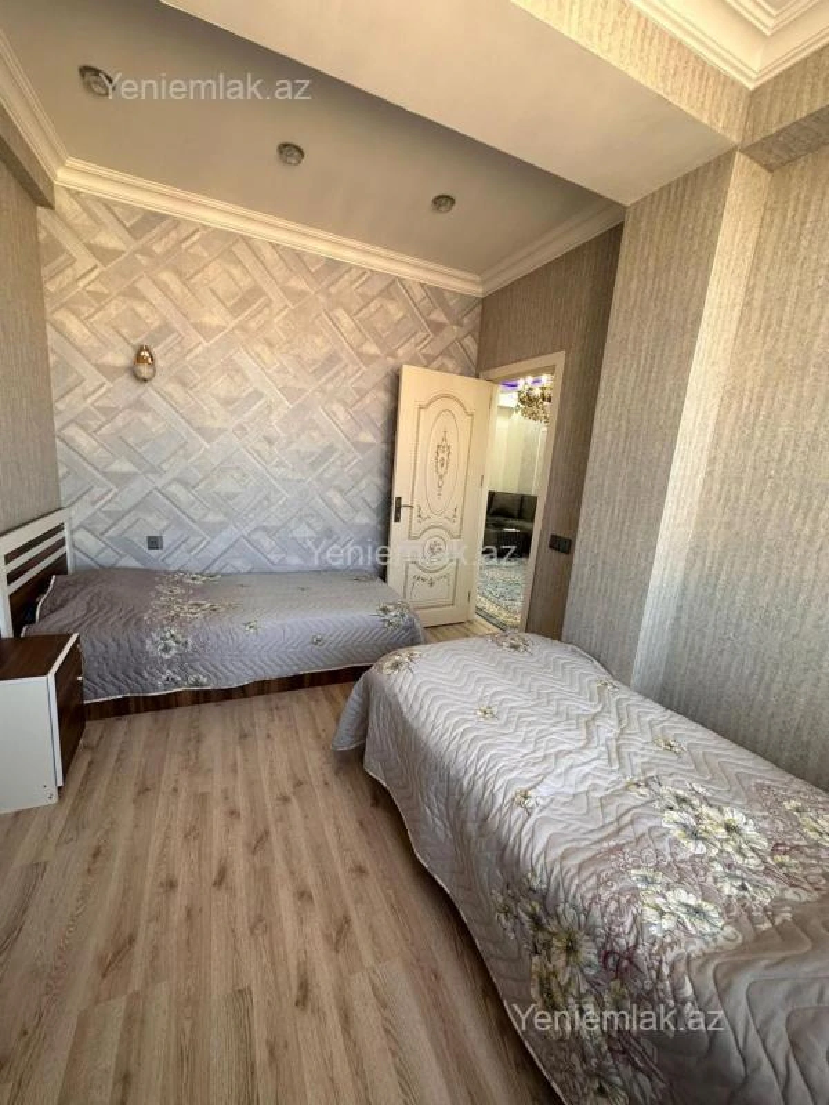 Satılır 3 otaqlı yeni tikili 75 m²
