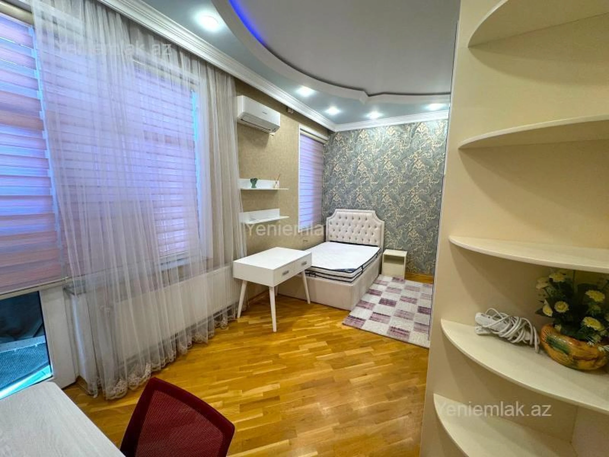 Satılır 3 otaqlı yeni tikili 165 m²