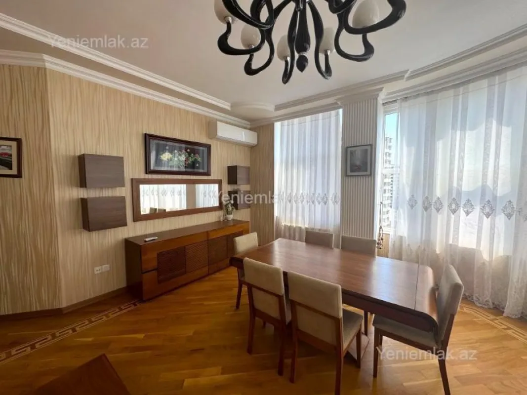 Satılır 3 otaqlı yeni tikili 165 m²