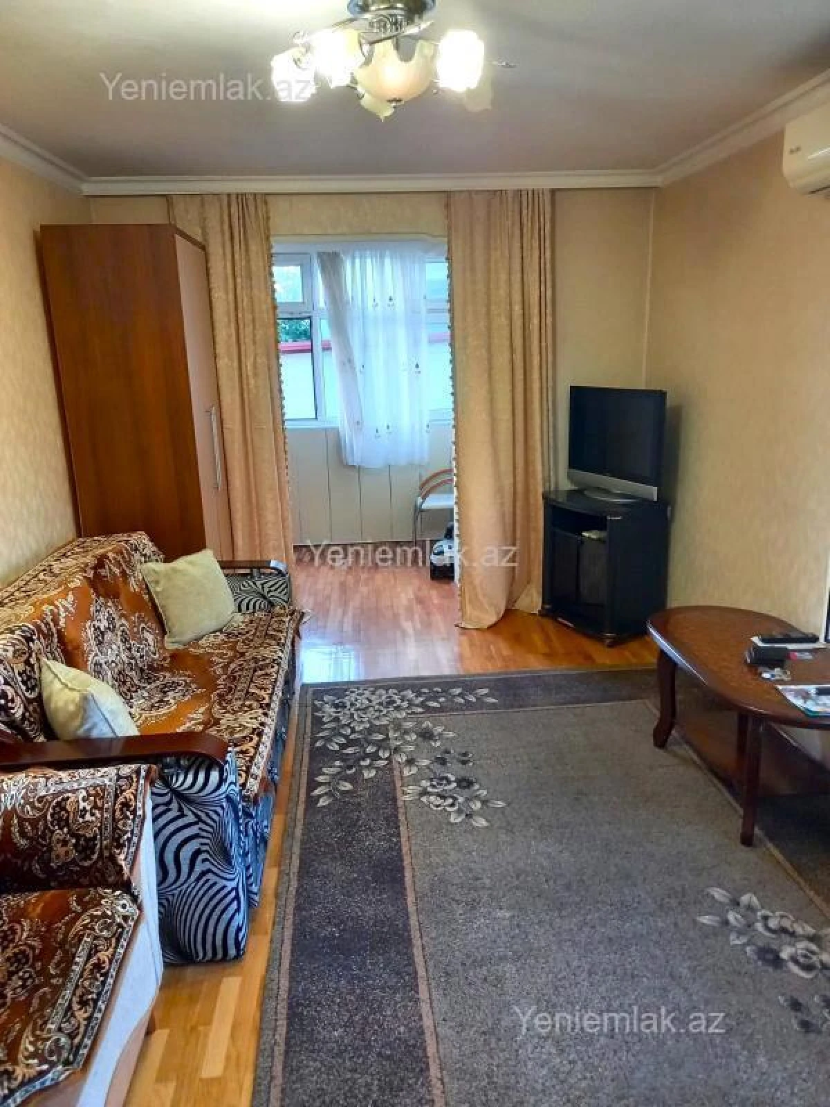 Satılır 1 otaqlı köhnə tikili 40 m²