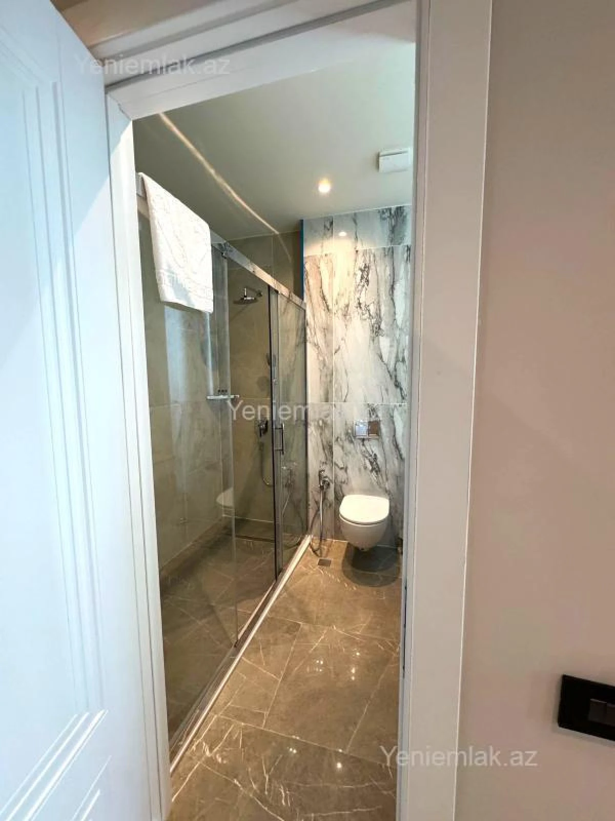 Satılır 1 otaqlı yeni tikili 60 m²