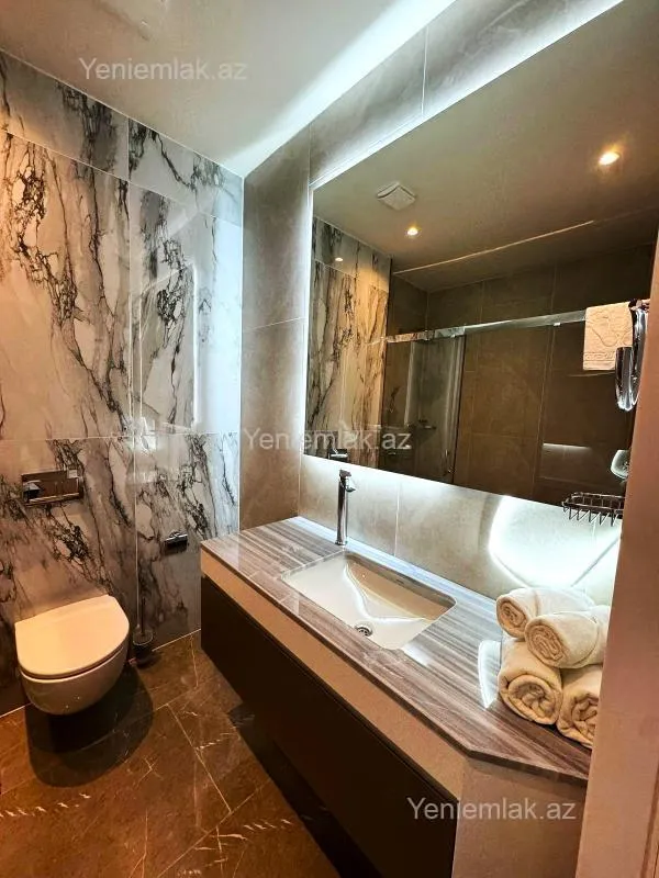 Satılır 1 otaqlı yeni tikili 60 m²