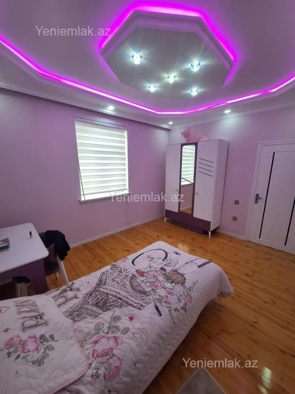 Satılır 7 otaqlı həyət evi 400 m²