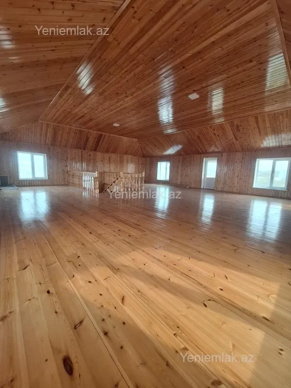 Satılır 7 otaqlı həyət evi 400 m²