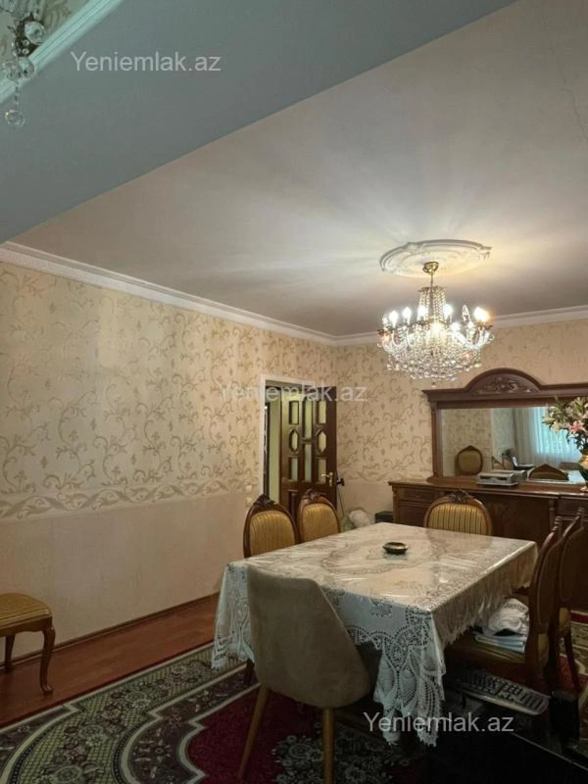 Satılır 4 otaqlı köhnə tikili 120 m²