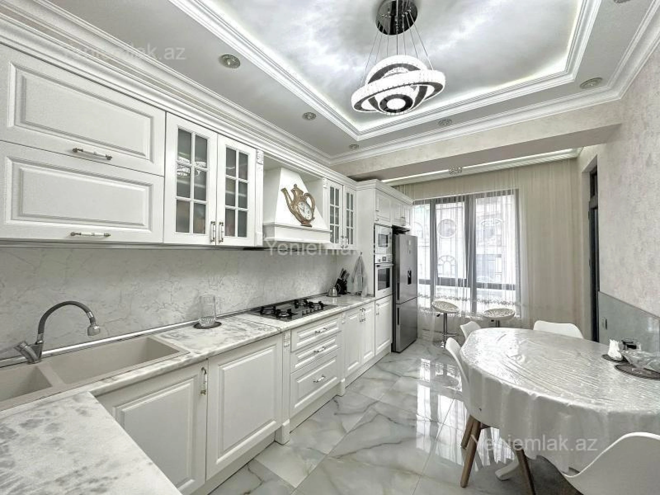 Satılır 4 otaqlı yeni tikili 175 m²