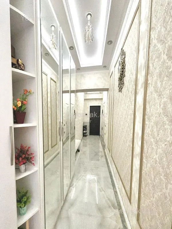 Satılır 4 otaqlı yeni tikili 175 m²