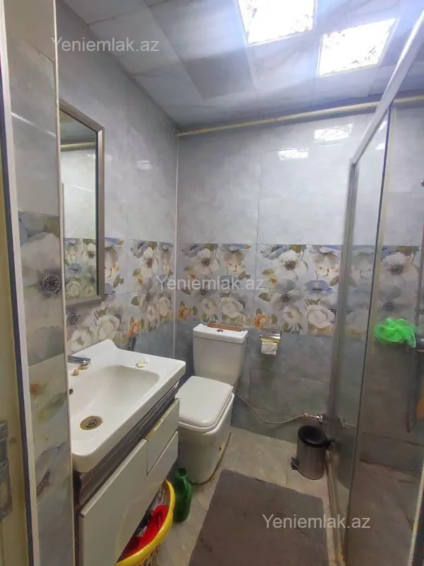 Satılır 2 otaqlı köhnə tikili 40 m²