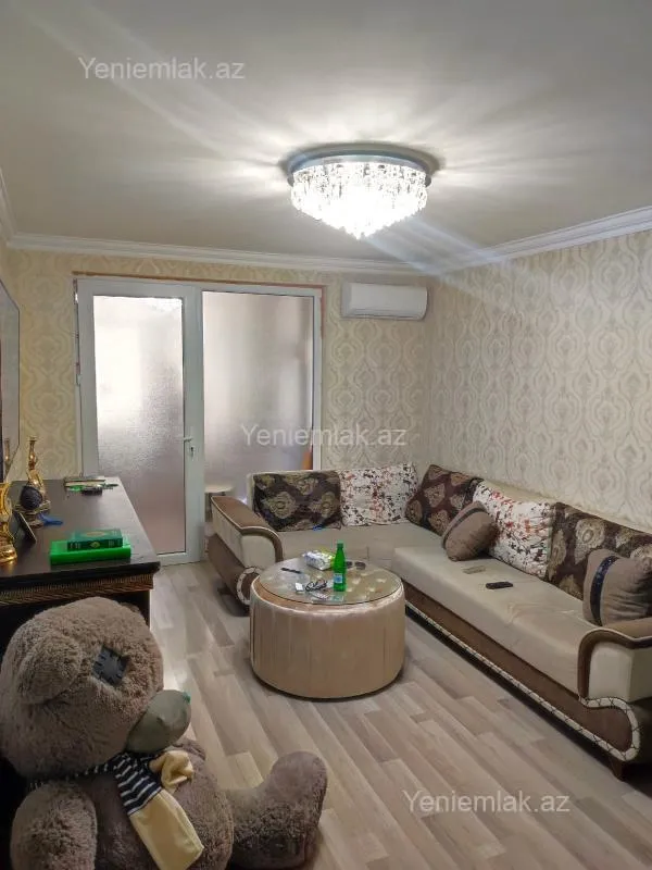 Satılır 2 otaqlı köhnə tikili 40 m²