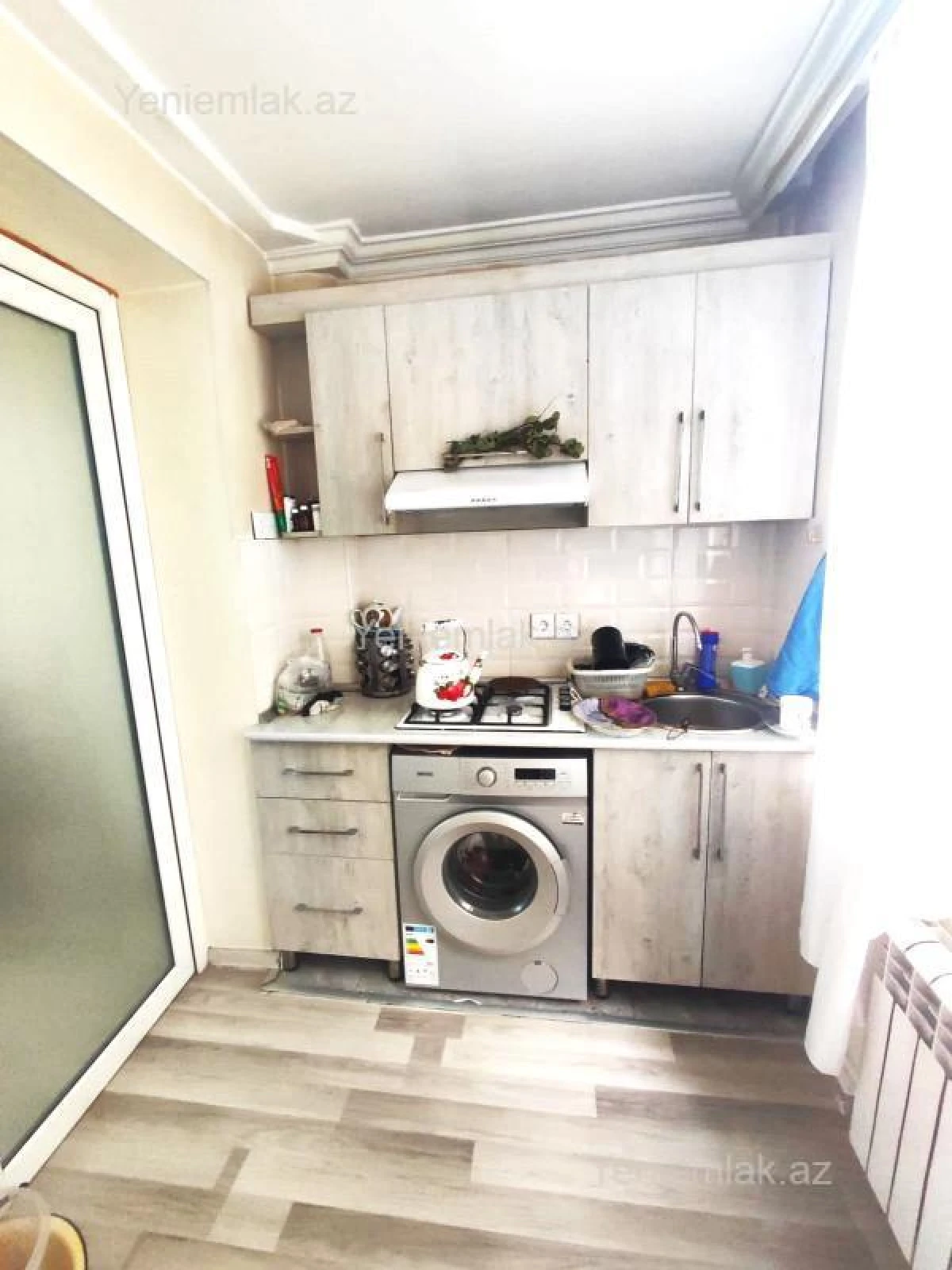 Satılır 2 otaqlı köhnə tikili 40 m²