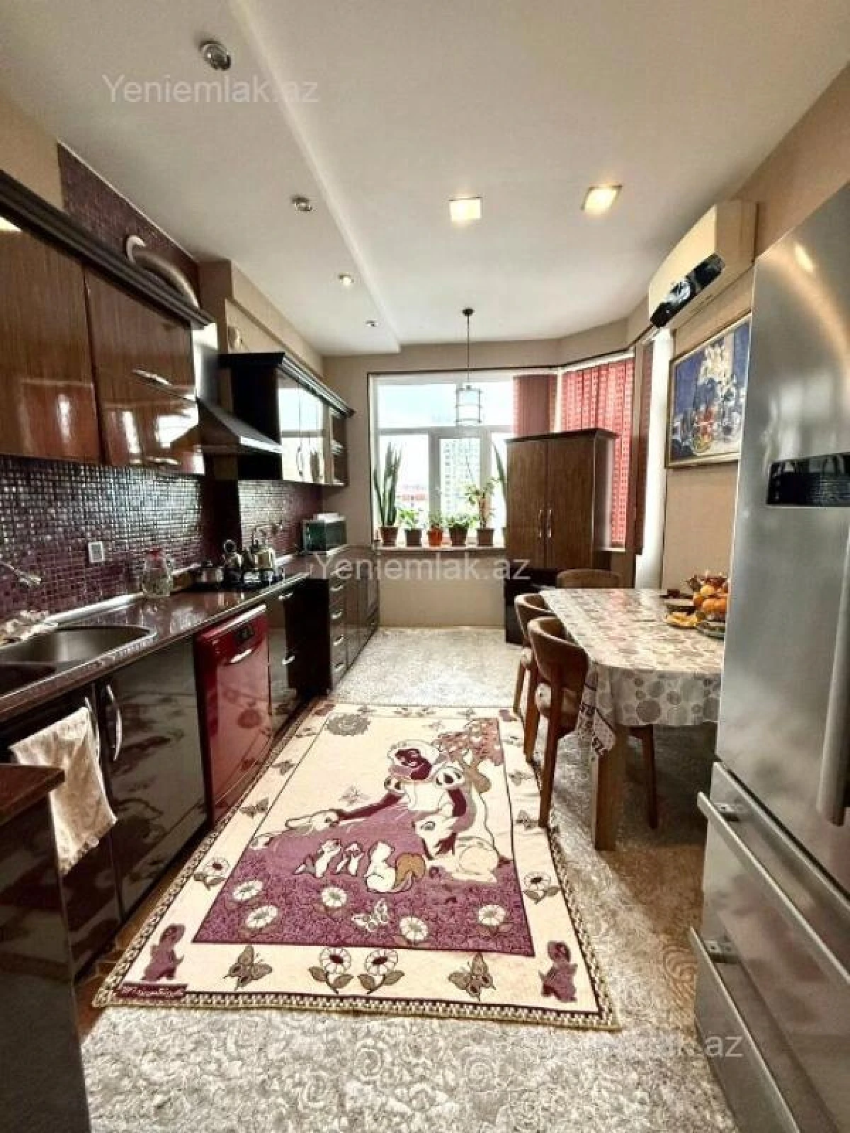 Satılır 3 otaqlı yeni tikili 120 m²