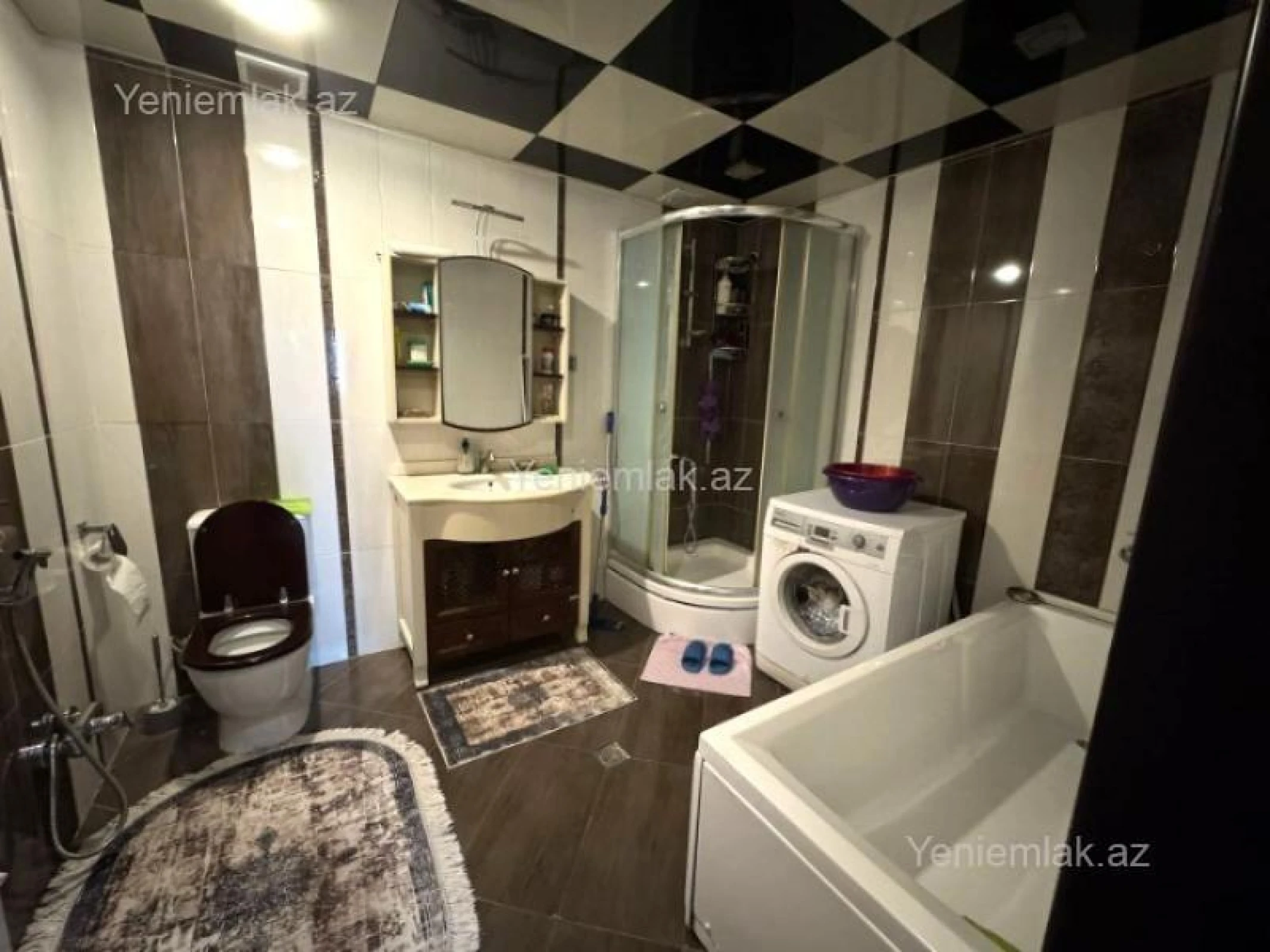 Satılır 3 otaqlı yeni tikili 120 m²