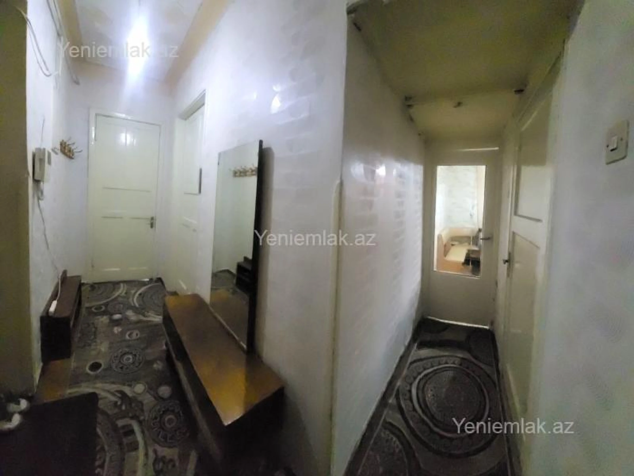 Satılır 2 otaqlı köhnə tikili 60 m²