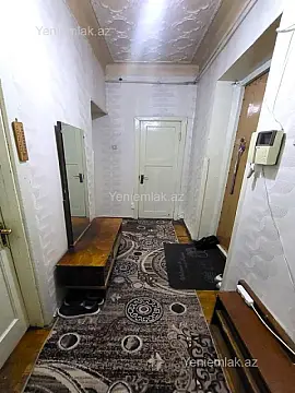 Satılır 2 otaqlı köhnə tikili 60 m²