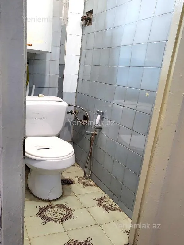Satılır 2 otaqlı köhnə tikili 60 m²