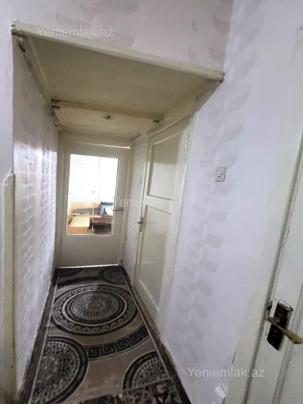 Satılır 2 otaqlı köhnə tikili 60 m²