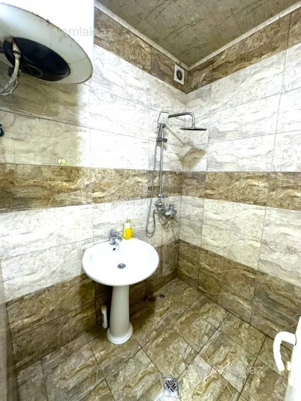 Satılır 3 otaqlı köhnə tikili 75 m²