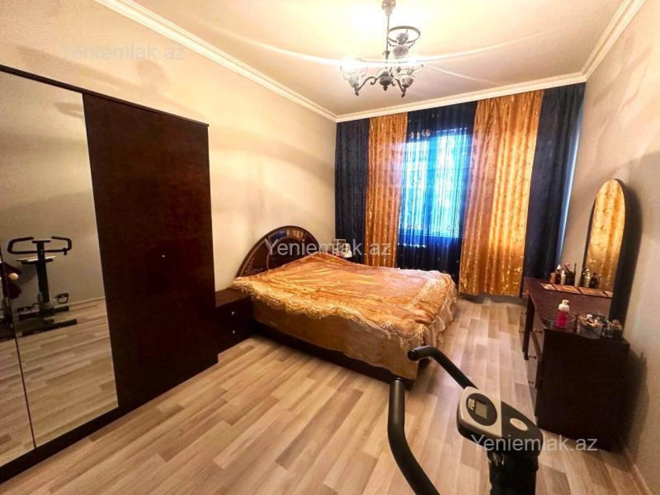 Satılır 3 otaqlı köhnə tikili 75 m²