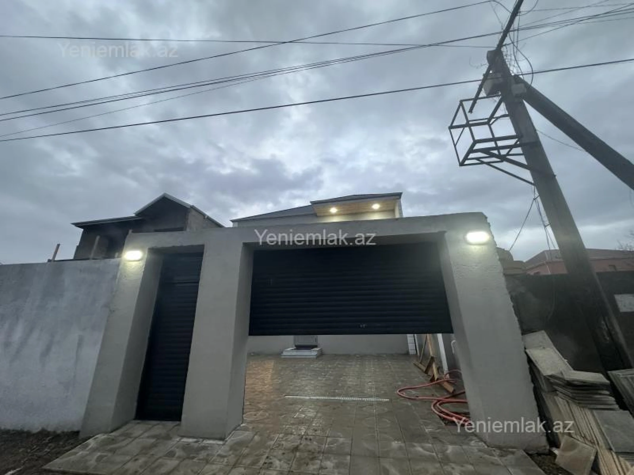 Satılır 4 otaqlı həyət evi 170 m²