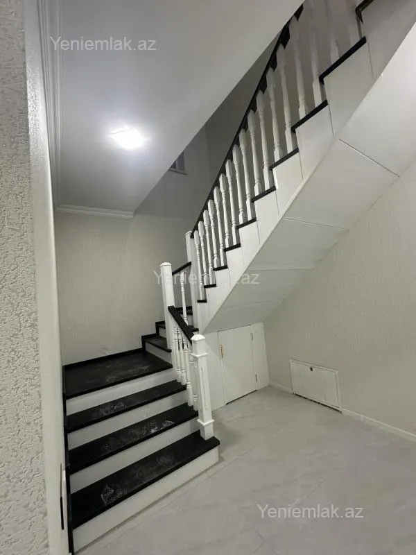 Satılır 4 otaqlı həyət evi 170 m²