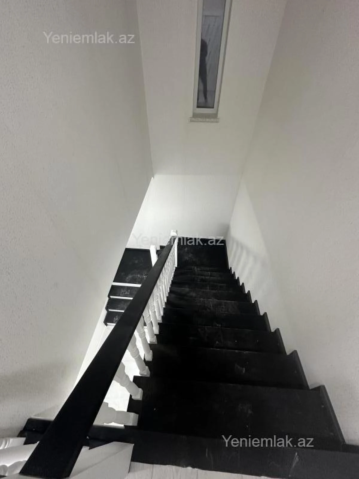 Satılır 4 otaqlı həyət evi 170 m²