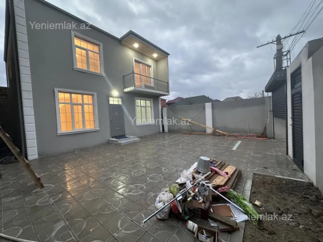 Satılır 4 otaqlı həyət evi 170 m²